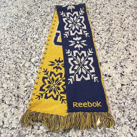 Reebok NHL Buffalo Sabres Scarf Blue/Yellow Like New! - Picture 2 of 4